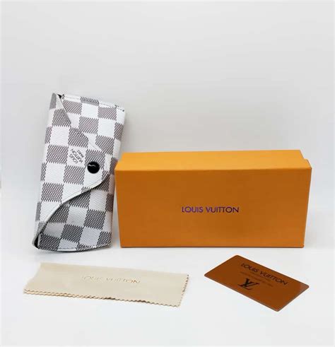 lv glasses case